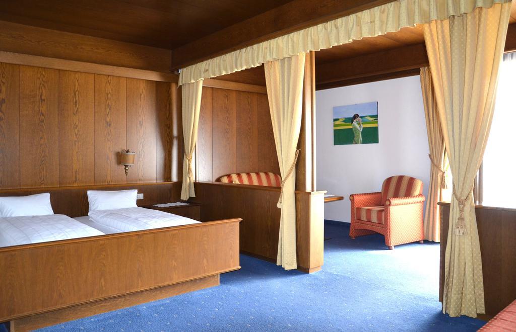 Hotel Kreuz Riffian Pokój zdjęcie