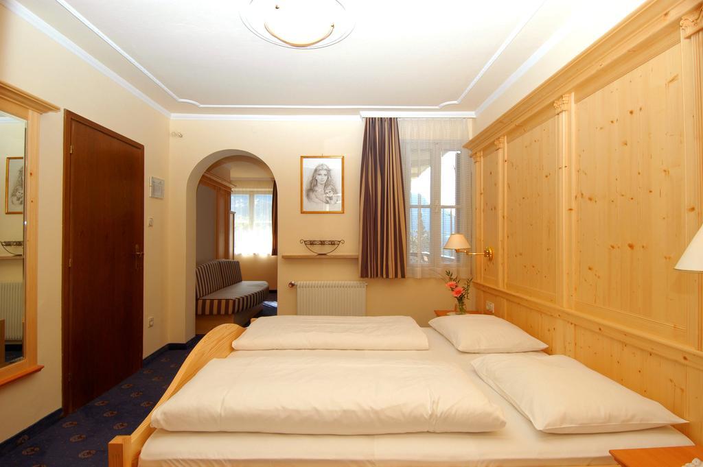 Hotel Kreuz Riffian Pokój zdjęcie